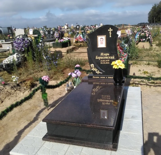 Памятник одиночный 102